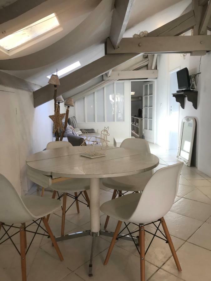 Les Citronniers Apartment Villefranche-sur-Mer Bagian luar foto